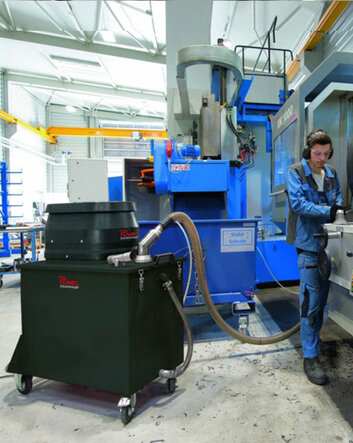 Industriesauger Ruwac R11 von Stangl in der Aluminiumbearbeitung zum Absaugen von Mettallspänen